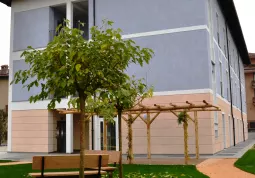 La dottoressa Avolio svolgerà il suo servizio nella Casa della Salute, aggiungendosi ad altri due medici di medicina generale che già lavorano nella struttura: è così che si realizza l'assistenza sanitaria territoriale di continuità 
